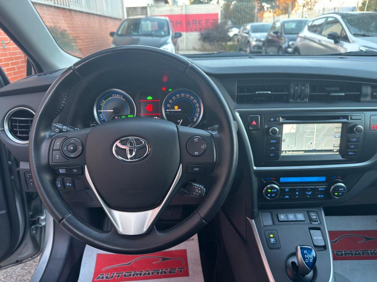 Toyota Auris 1.8 Hybrid Lounge