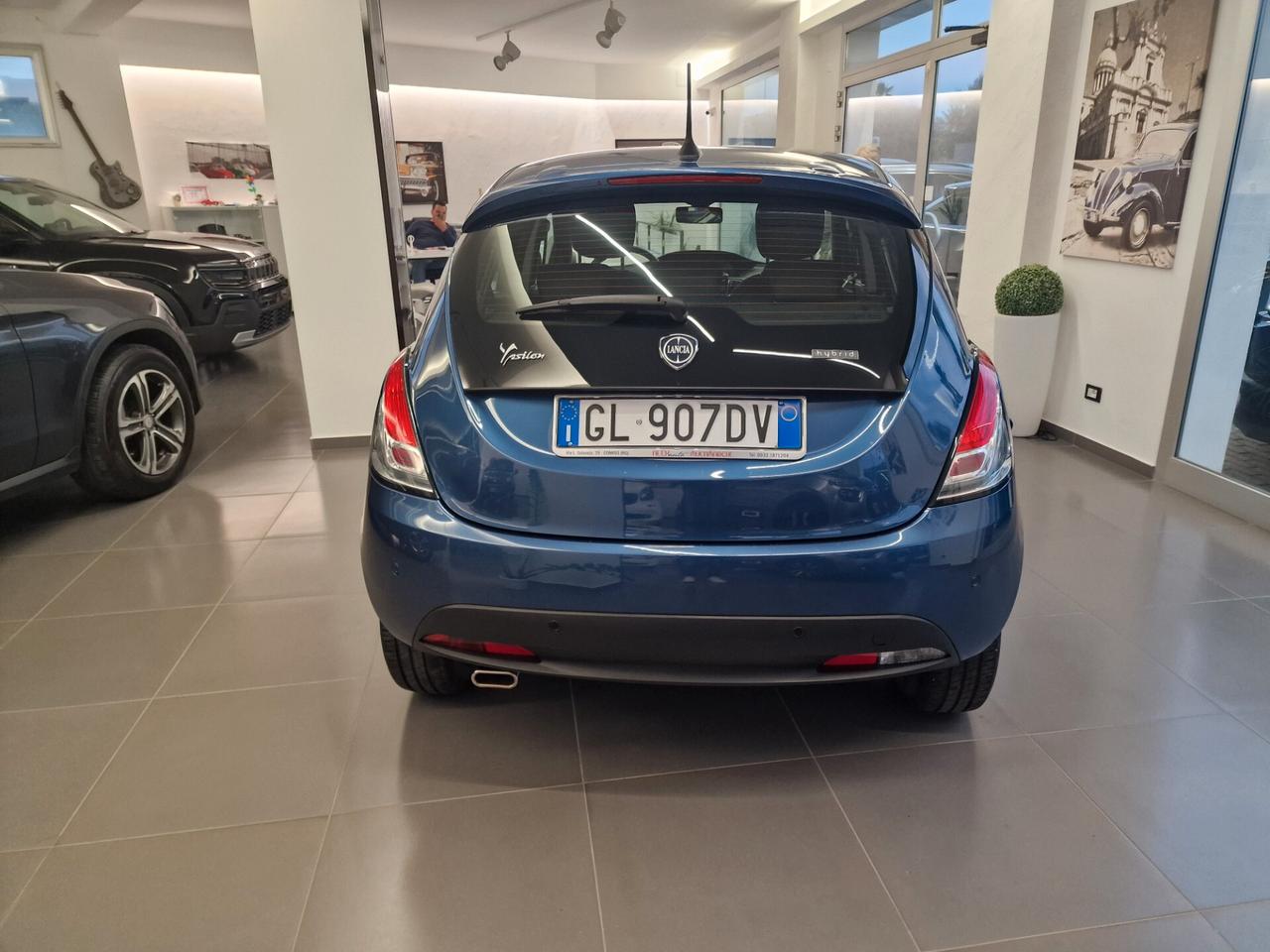 Lancia Ypsilon 1.0 FireFly 5 porte S&S Hybryd Gold