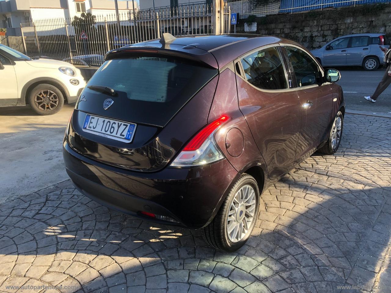 LANCIA Ypsilon 1.2 69 CV Platino