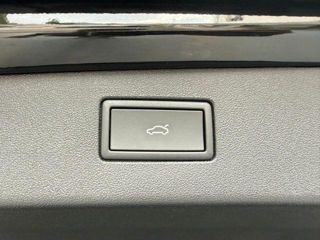 VOLKSWAGEN Tiguan 2.0 TDI 150 CV DSG Elegance