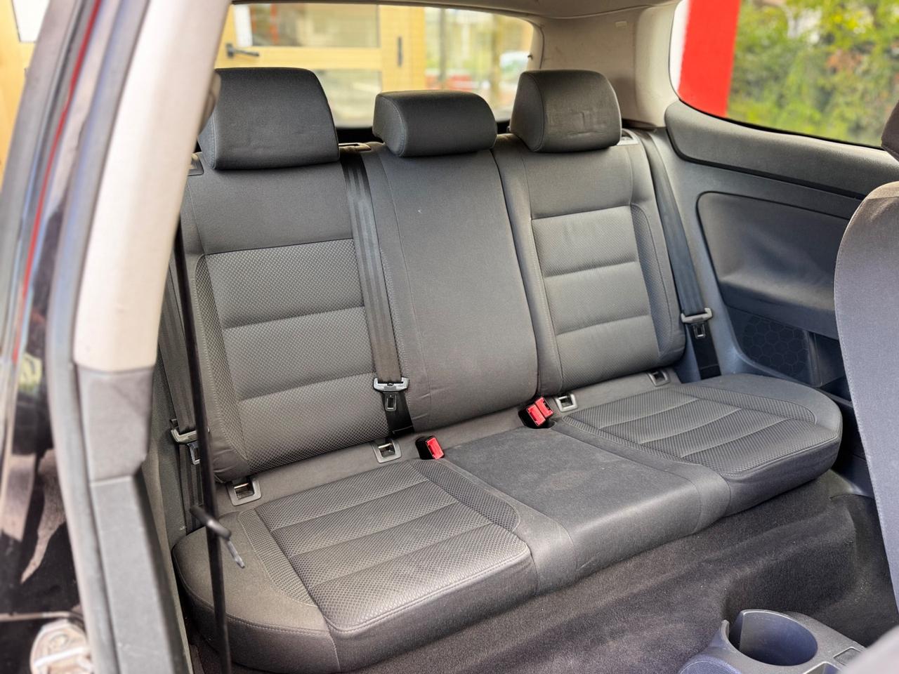 Volkswagen Golf 1.9 TDI 3p. Sportline