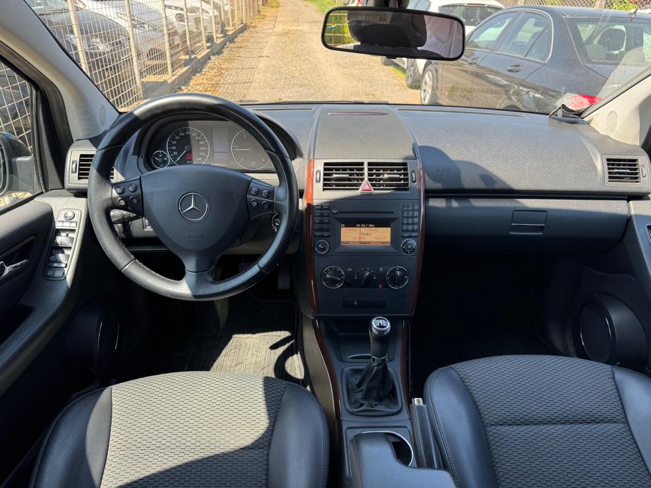 Mercedes-benz A 160 CDI BlueEFFICIENCY Avantgarde