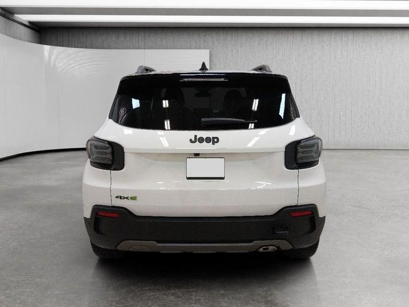 Jeep Avenger 1.2 turbo e-hybrid mhev The North Face 4xe 145cv edct6