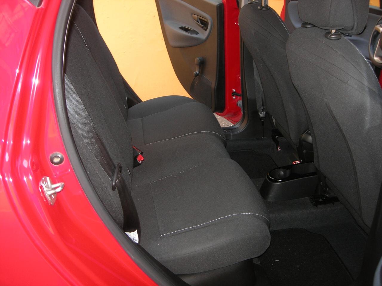 Lancia Ypsilon 1.0 FireFly 5 porte S&S Hybrid Ecochic Gold