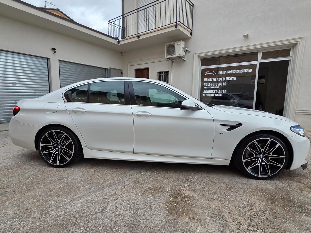 Bmw 520d F10 - LOOK M5 G30 Conversione Completa