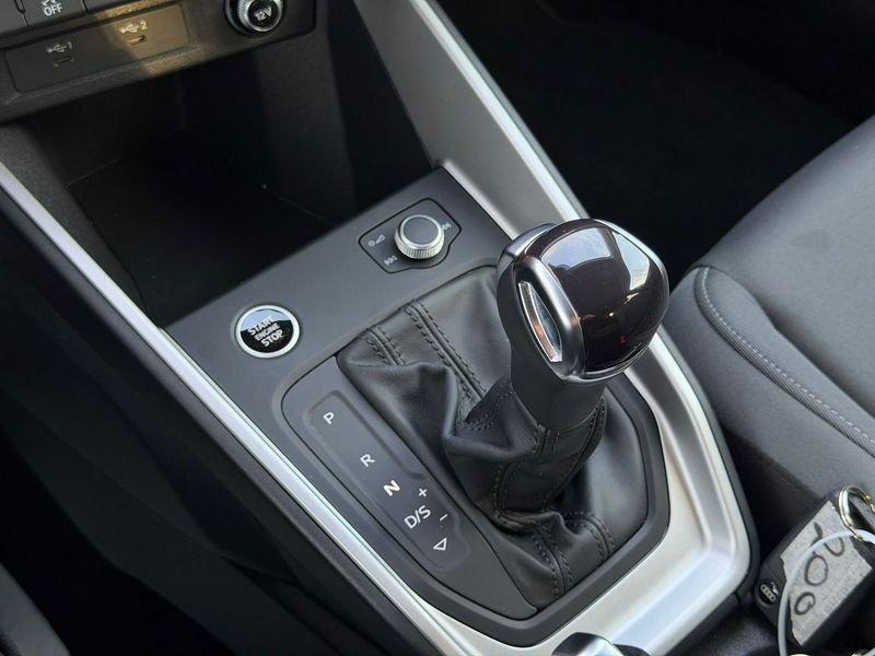 Audi A1 A1 Sportback 30 116cv s-tronic SLINE led multicolor grigio perlato