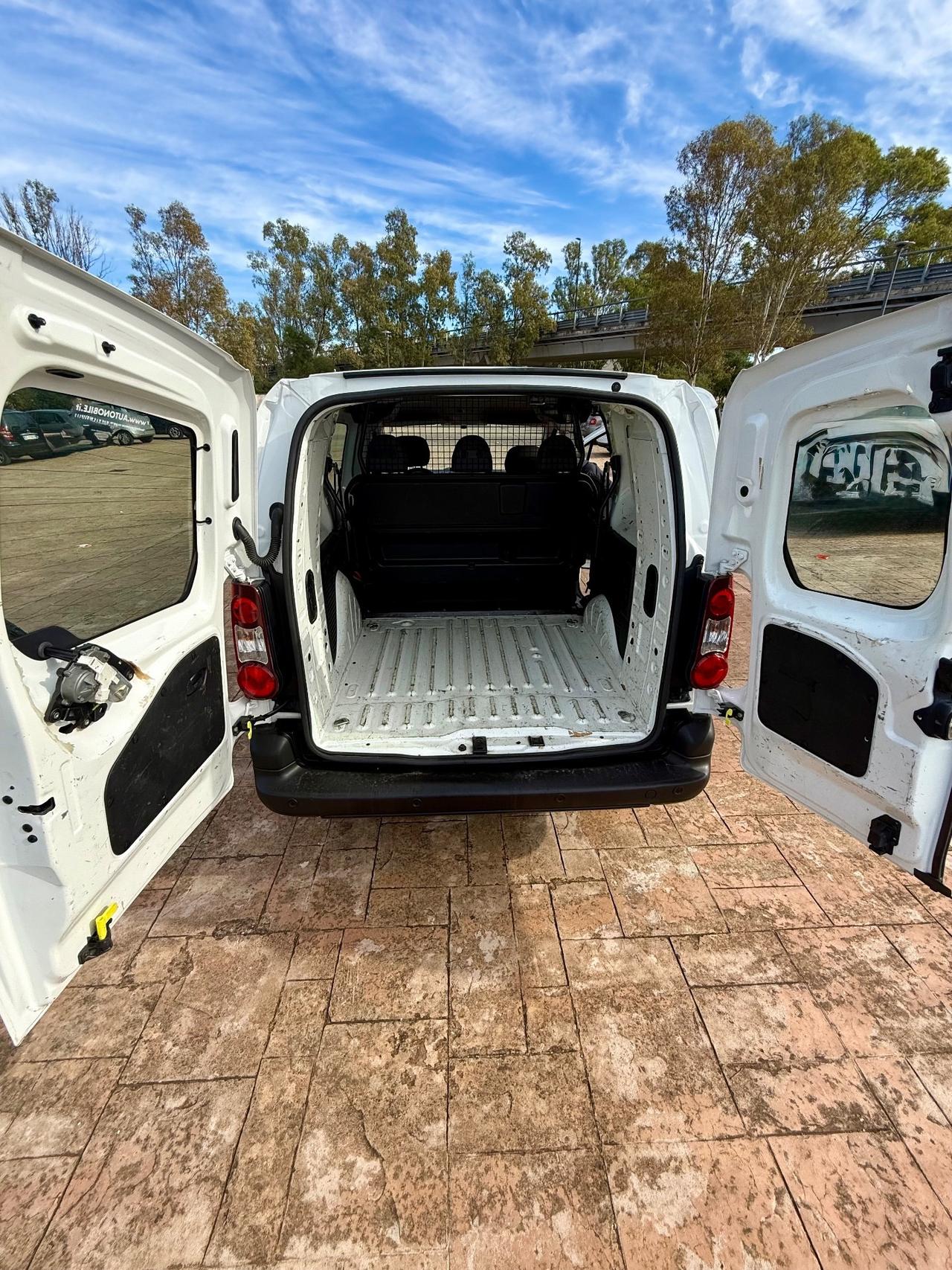 Peugeot Partner Tepee BlueHDi 100 ETG6 S&S Active