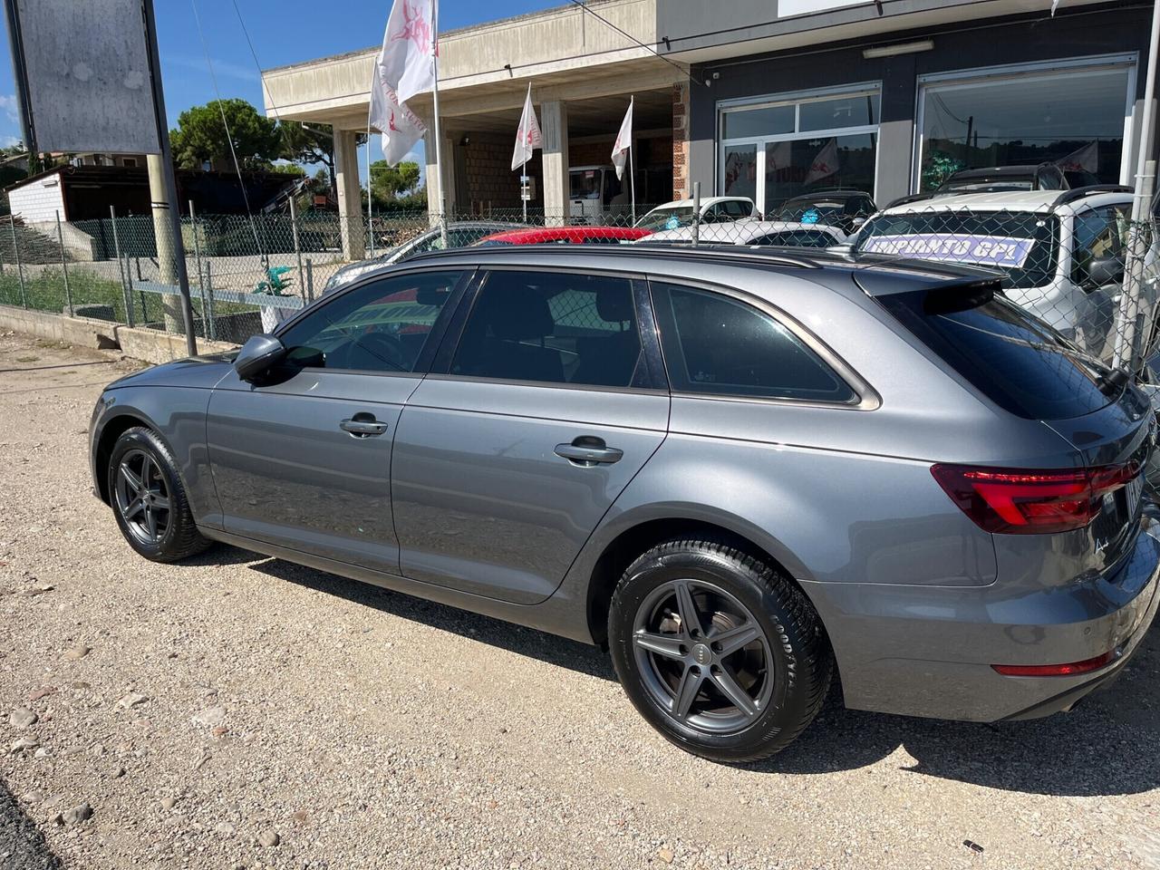 Audi A4 Avant 2.0 TFSI S tronic g-tron Business