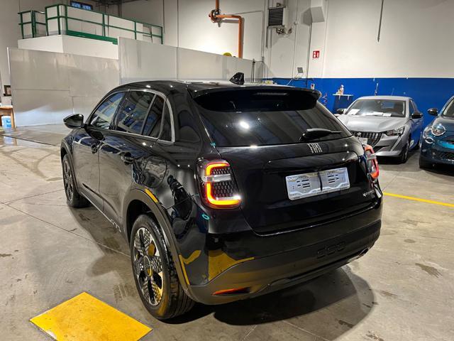 FIAT 600 Hybrid 136 CV DCT MHEV La Prima