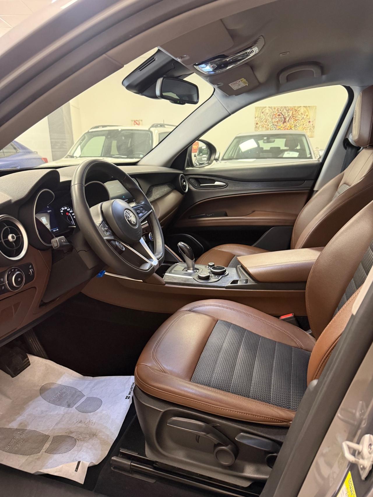 Alfa Romeo Stelvio 2.2 Turbodiesel 190 CV AT8 Q4 B-Tech