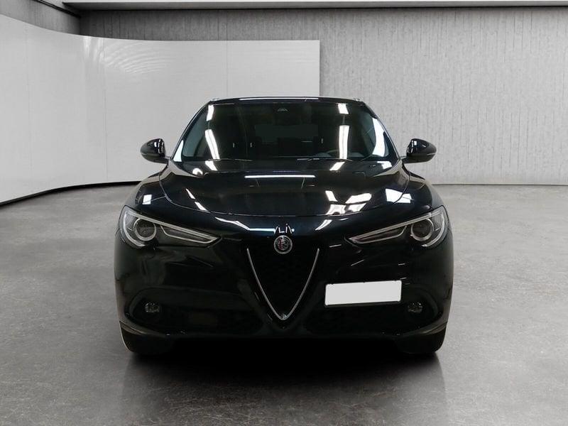 Alfa Romeo Stelvio 2.2 t Executive Q4 210cv auto my19
