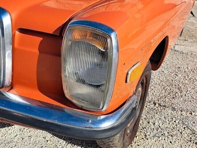 MERCEDES W115 \8 200D - RESTAURO DA ULTIMARE