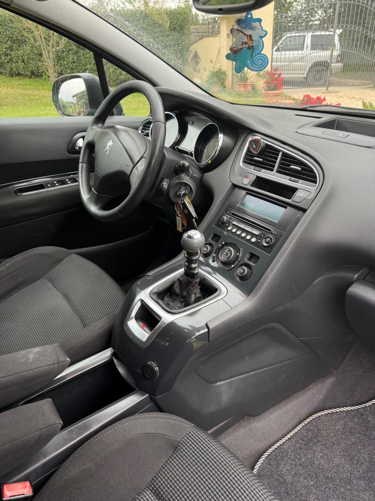 Peugeot 5008 2.0 HDi 150CV Business