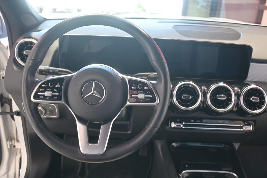 MERCEDES GLB 180D AUTOMATIC SPORT