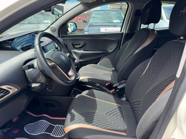 LANCIA Ypsilon 1.0 5 p S&S Alberta Ferretti Hybrid
