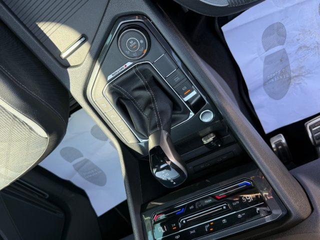 VOLKSWAGEN Tiguan 2.0 TDI 200 CV SCR DSG 4MOTION R-Line