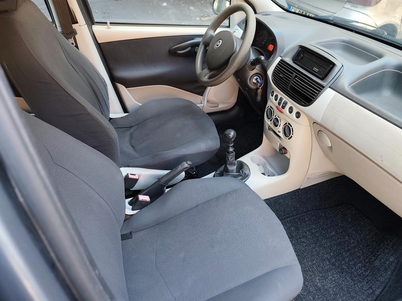 Fiat Punto 1.2 16V 5 porte 2004