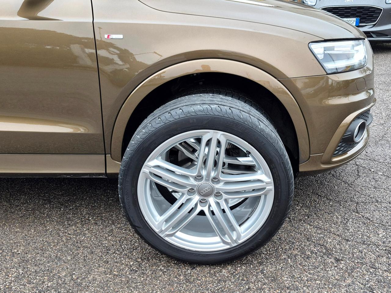 Audi Q3 2.0 TDI 140 CV Advanced S line