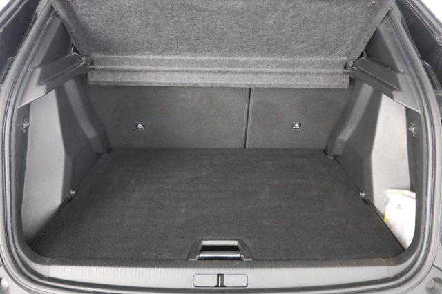 PEUGEOT 2008 2008 PureTech 130 S&S EAT8 Allure Pack