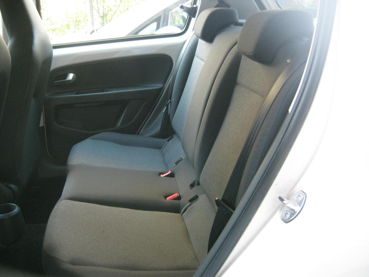 Volkswagen up! 1.0 5 pt. Nav 41000 km AUTOEMILIA