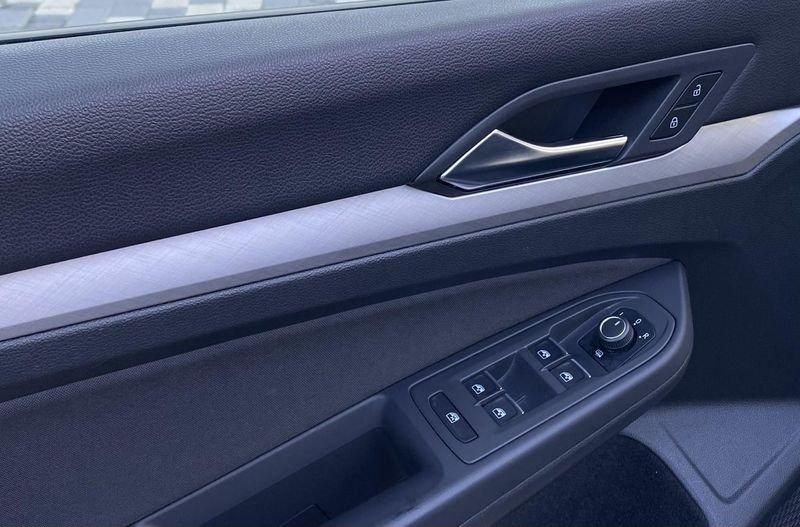 Volkswagen Golf 8 2.0 TDI LIFE 115CV