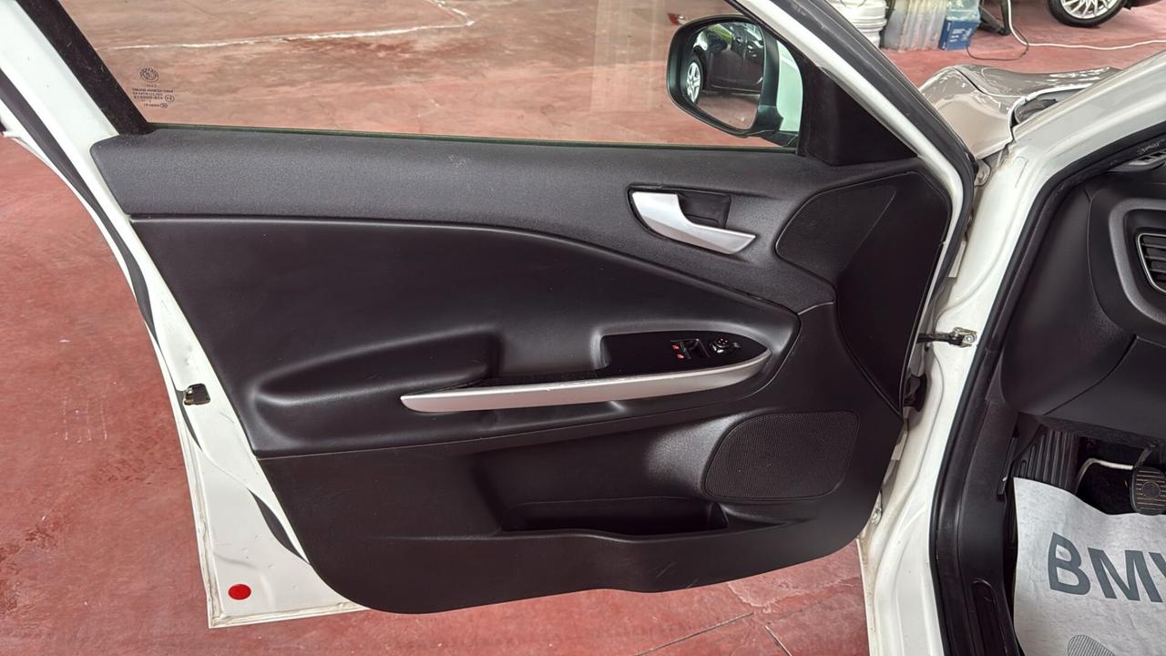 Alfa Romeo Giulietta 1.6 JTDm-2 105 CV Exclusive