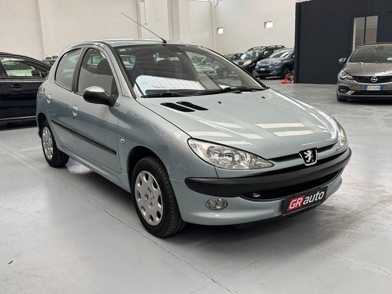 Peugeot 206 1.4 16V 5p. Roland Garros