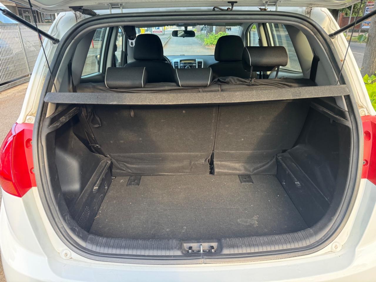 Kia Venga 1.4 CRDi 90CV neopaten garanzia 12 mesi