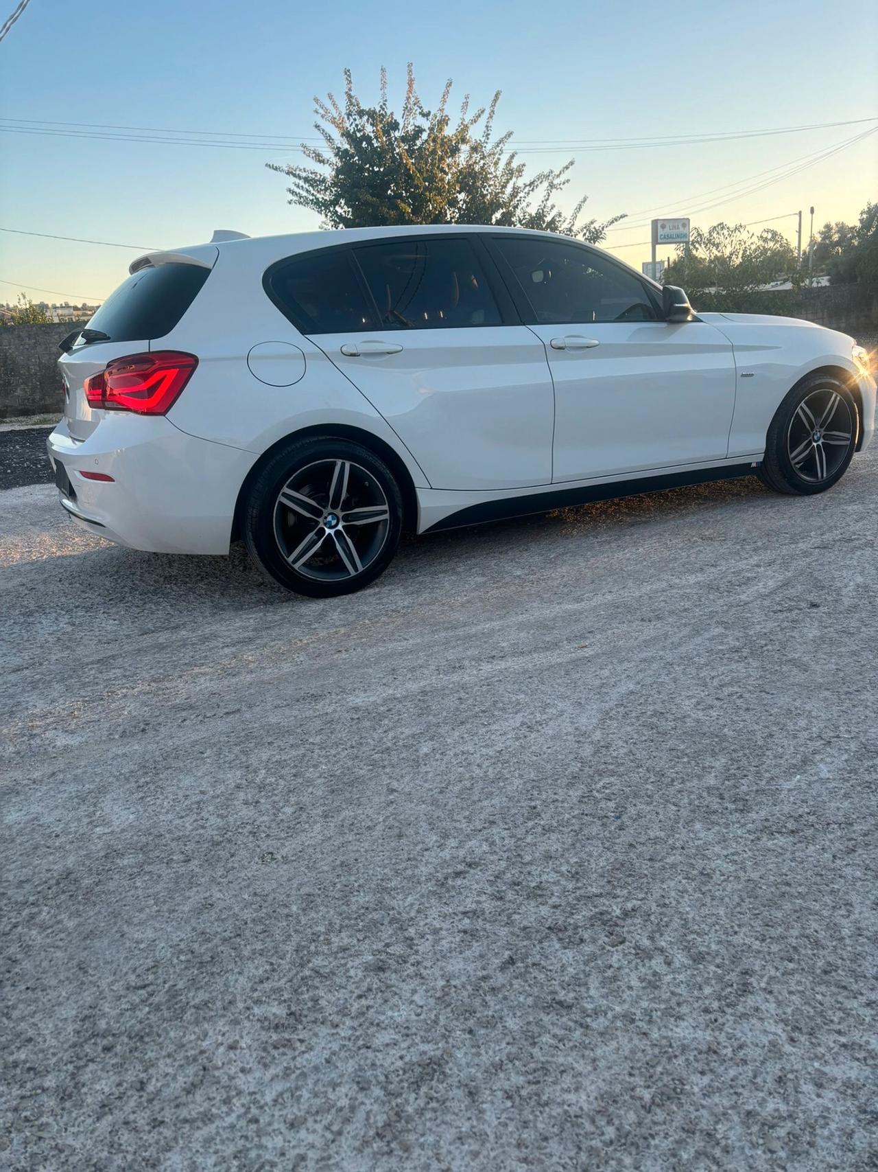 Bmw 116 116i 5p. Urban