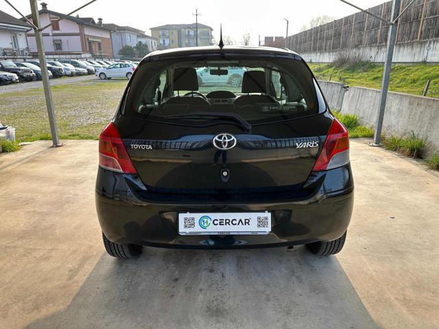 TOYOTA Yaris 1.0 3 porte OK NEPATENTATI BLUETHOOT