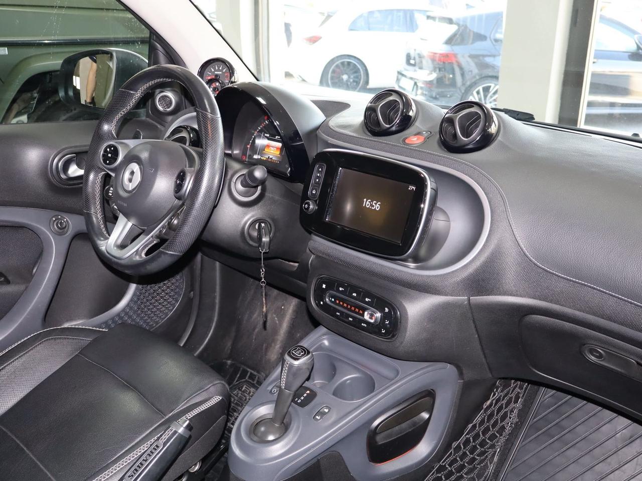 Smart brabus Xclusive 0.9 Cabrio #10682