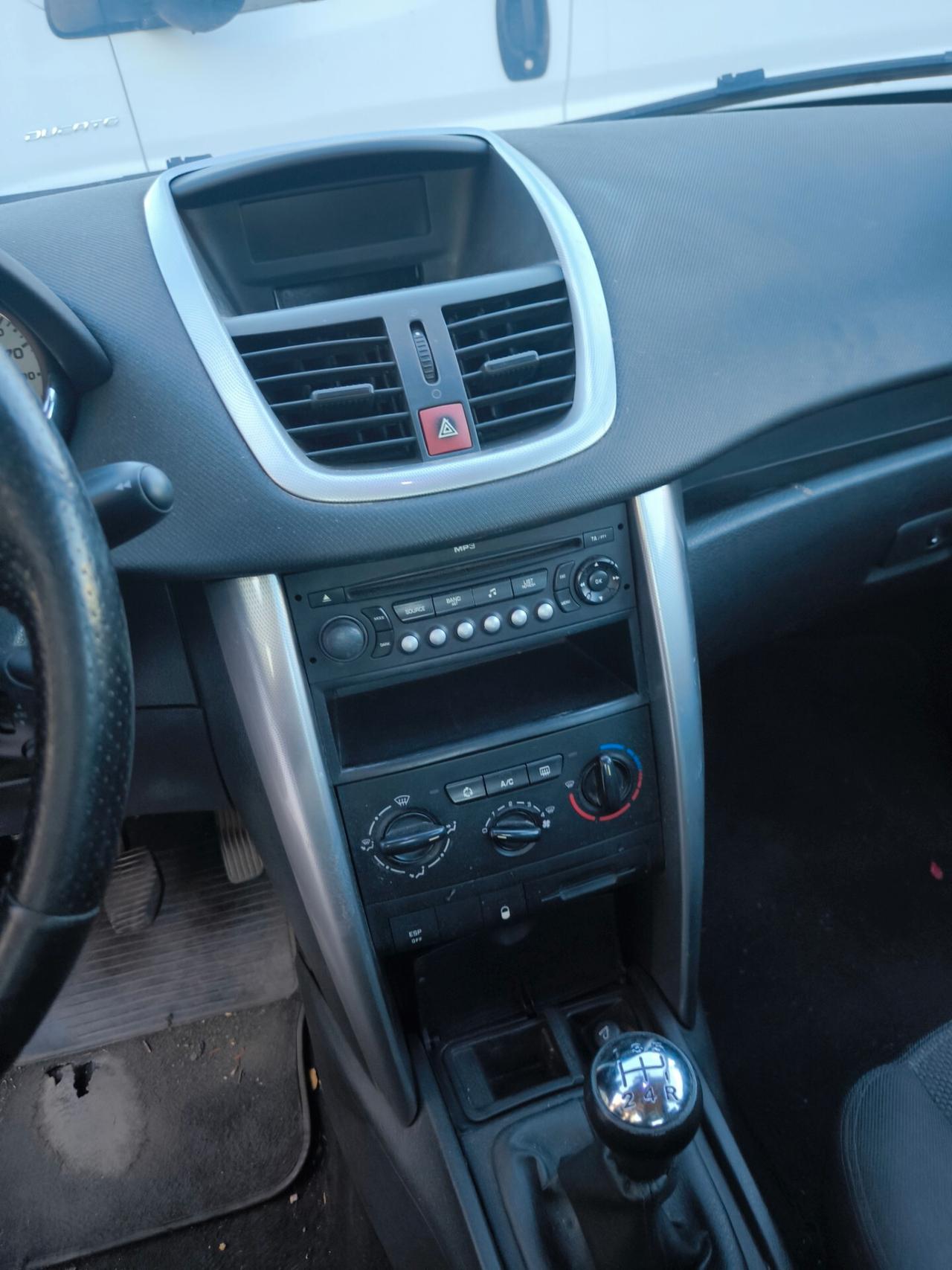 Peugeot 207 1.6 HDi 110CV 5p. XS