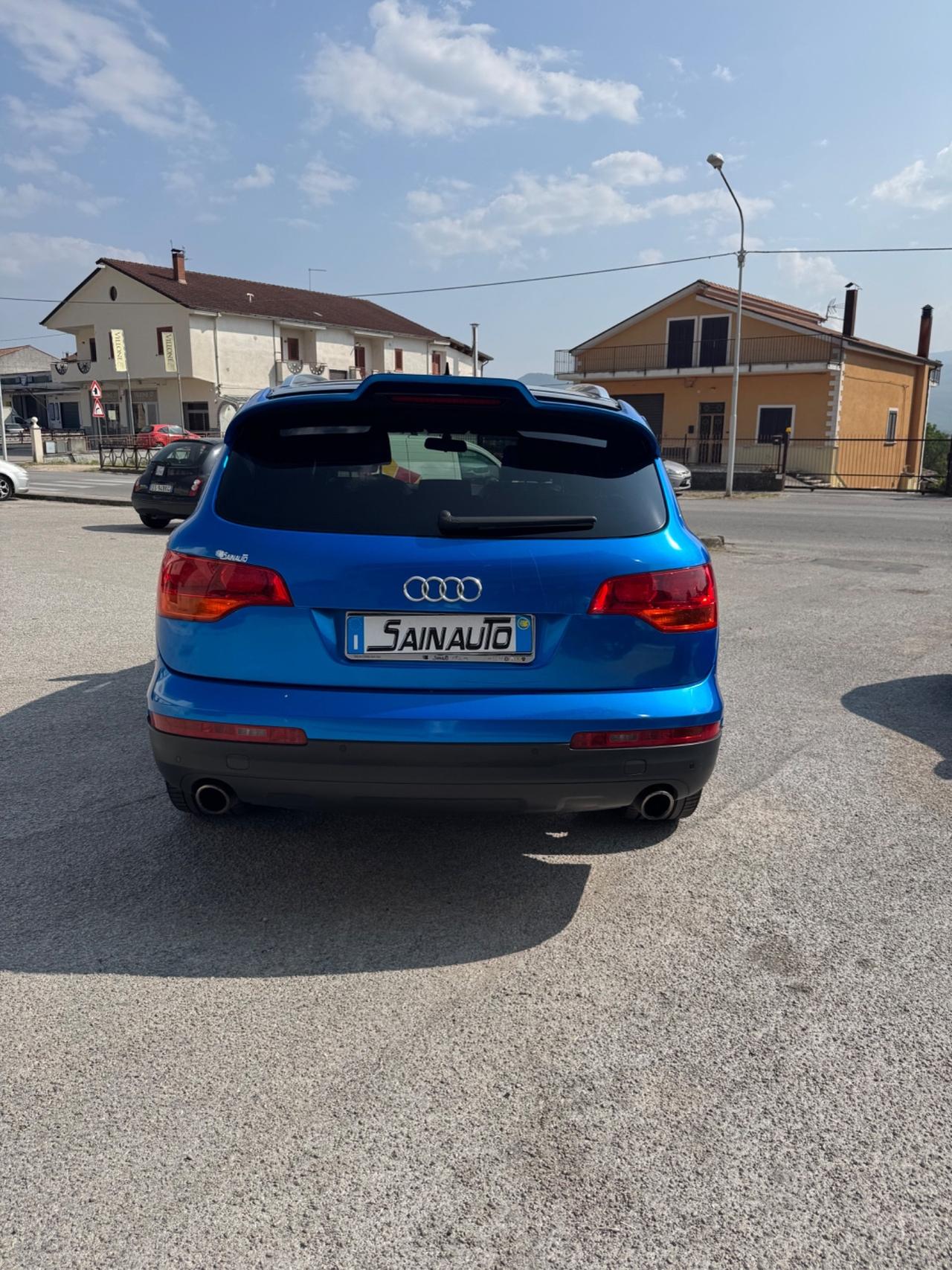 Audi Q7 4.2 V8 TDI quattro tiptronic