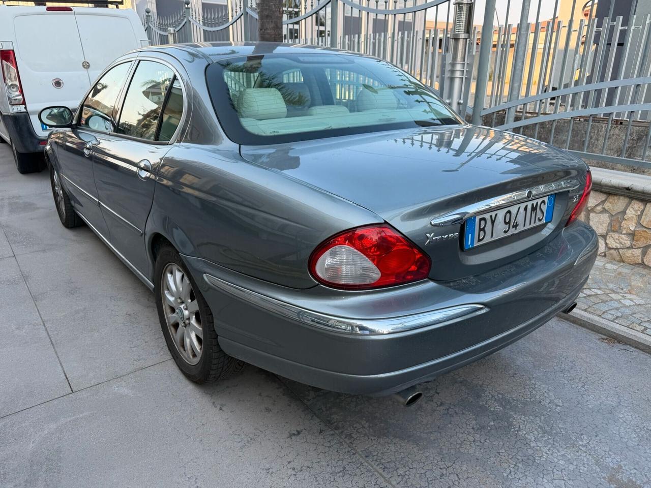 Jaguar X-Type 2.5 V6 24V cat Executive 4X4 - GPL