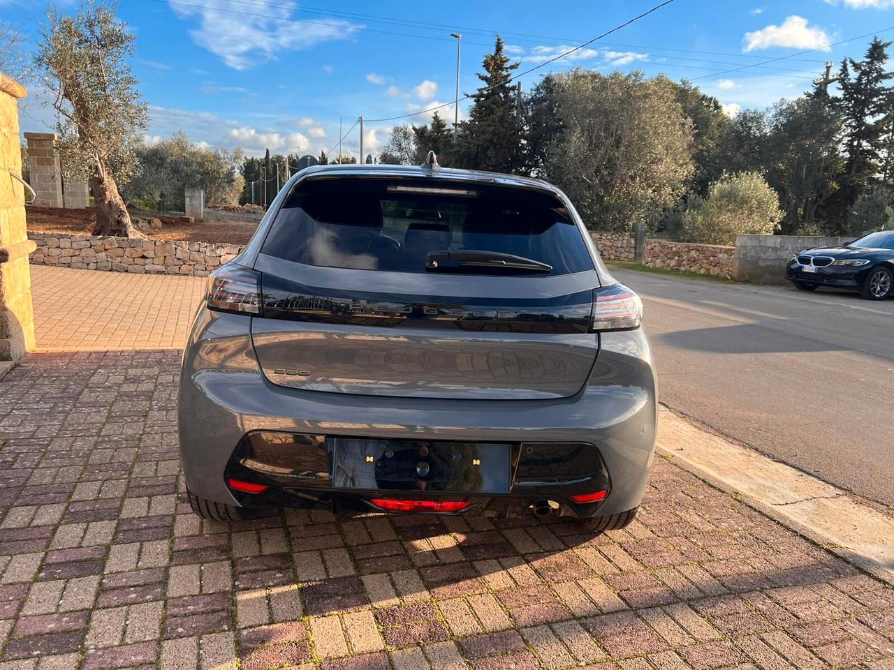 Peugeot 208 PureTech 100 Stop&Start 5 porte Allure