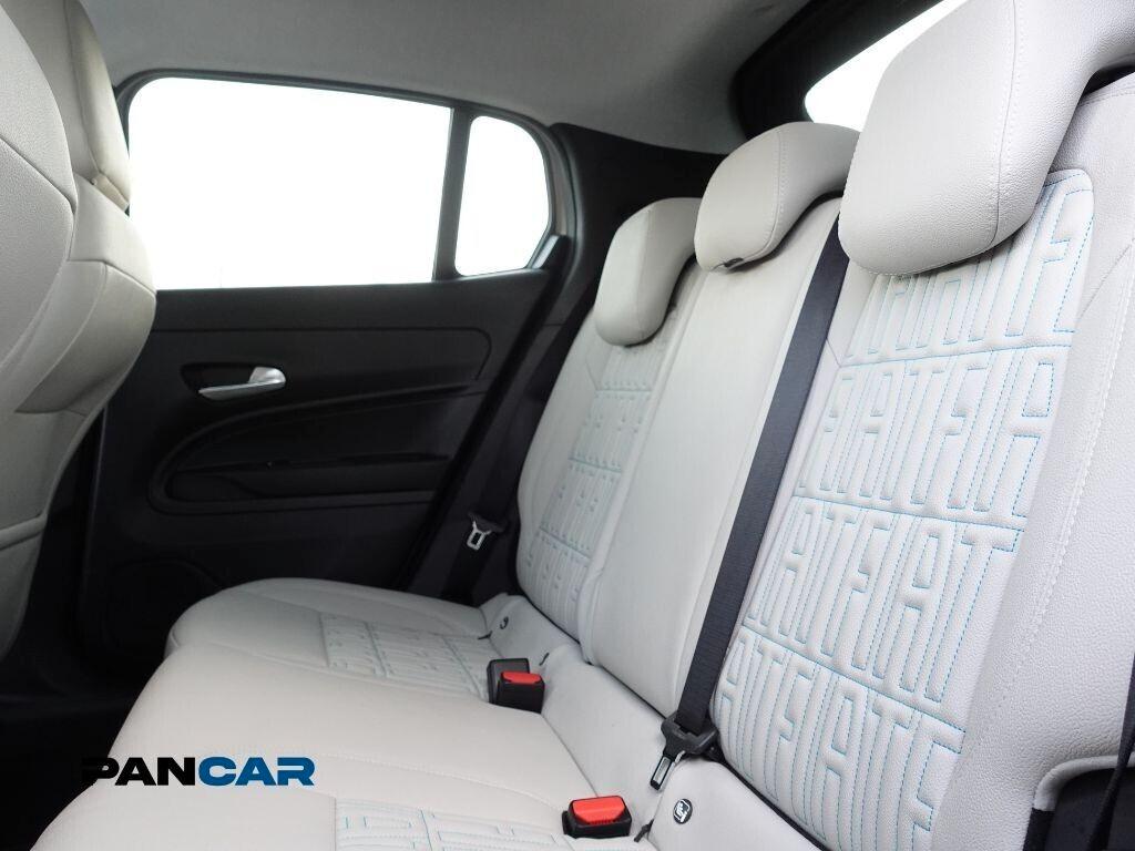 Fiat 600 Hybrid 100 CV DCT MHEV La Prima