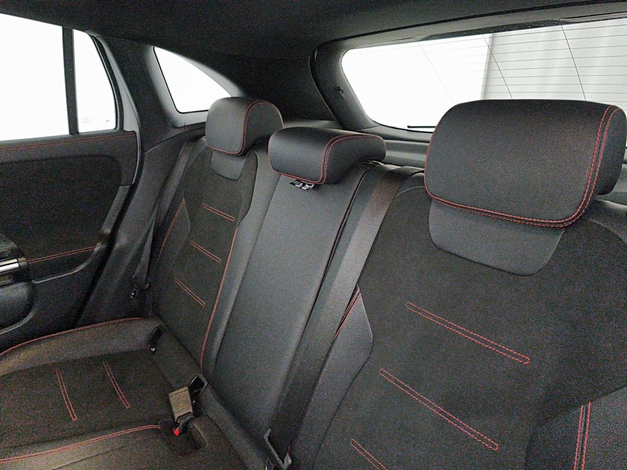 Mercedes GLA 180 d Premium