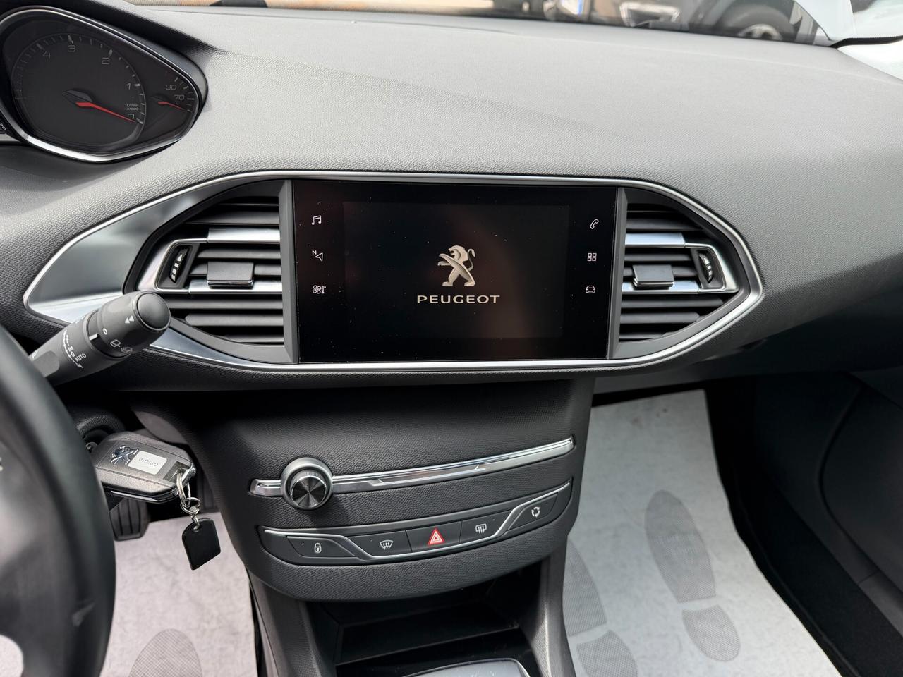 Peugeot 308 1.5 BLUEHDI 130 cv. 5 porte ACTIVE