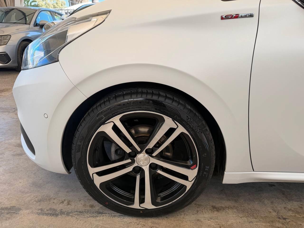 Peugeot 208 2016 1.6 100 5p. GT Line ICE White