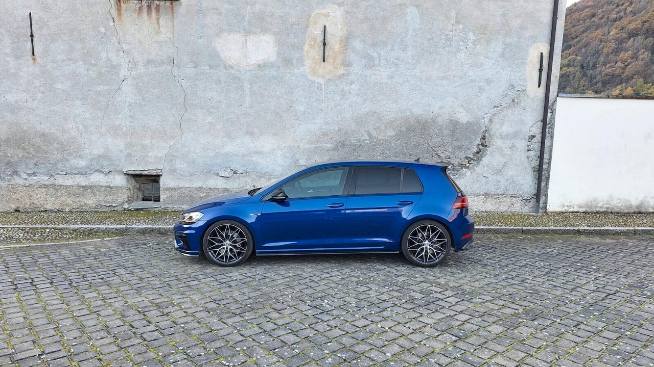 Volkswagen Golf 7.5 R 310CV DSG ACC keyless scarico