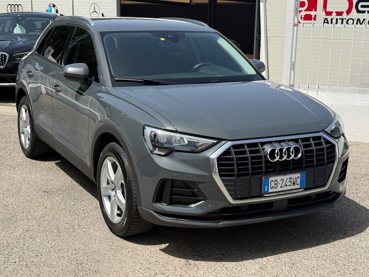 Audi Q3 35 TDI S tronic Business Advanced