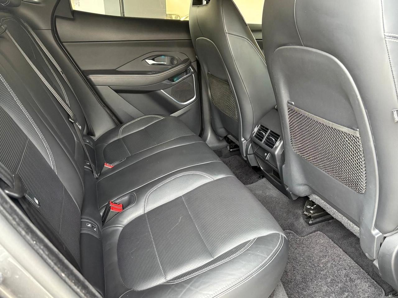 Jaguar E-Pace 2.0 300 CV AWD aut. R-Dynamic HSE