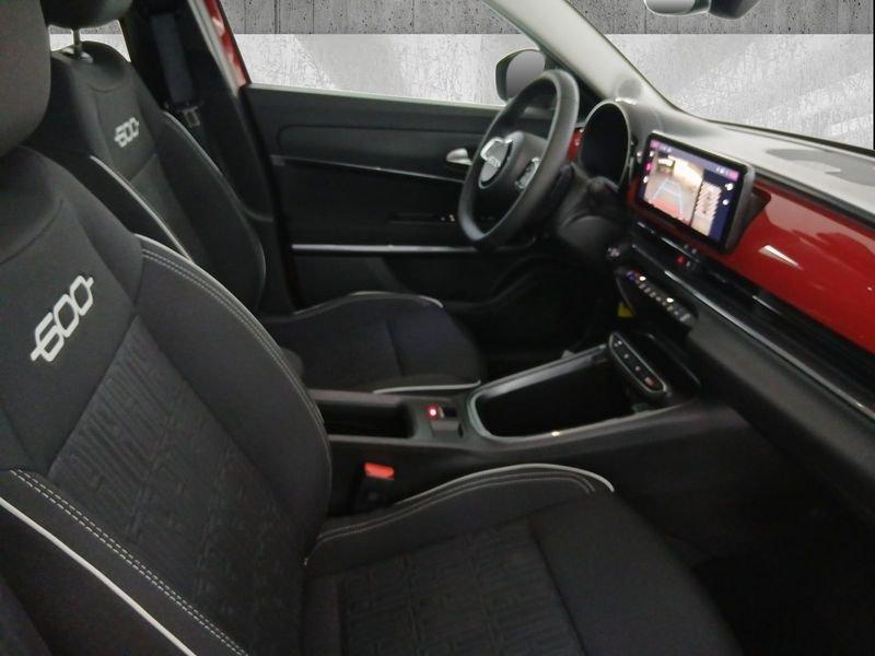 FIAT 600 1.2 hybrid 145cv auto