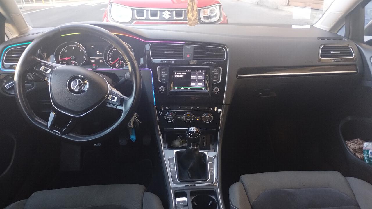 Volkswagen Golf 2.0 TDI 5p. Highline BlueMotion Technology