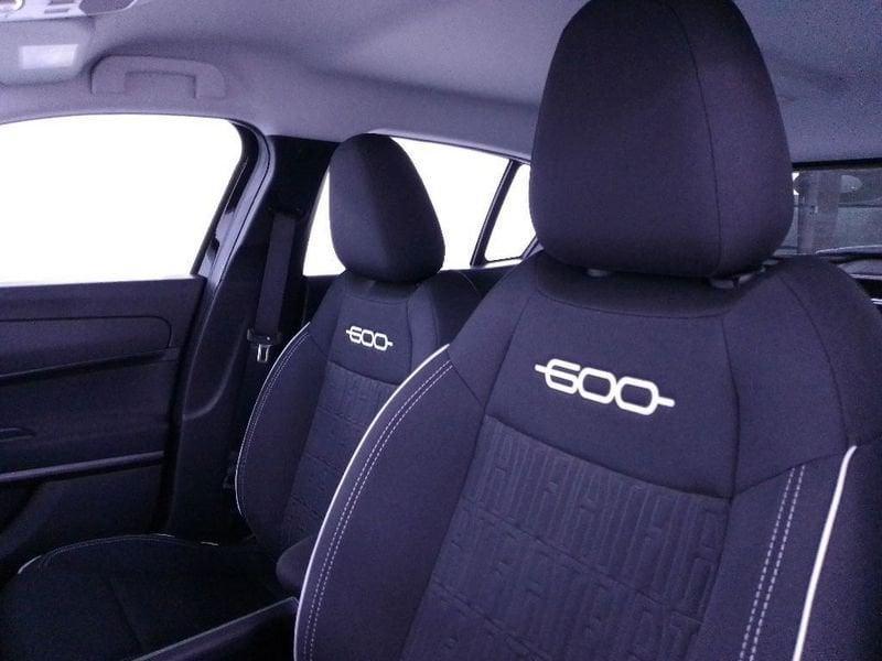 FIAT 600 1.2 hybrid Business 110cv auto