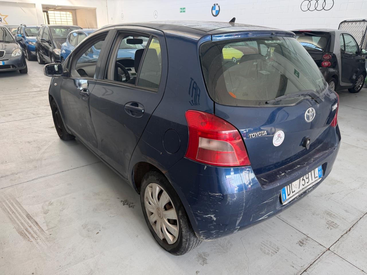 Toyota Yaris 1.0 5 porte Sol