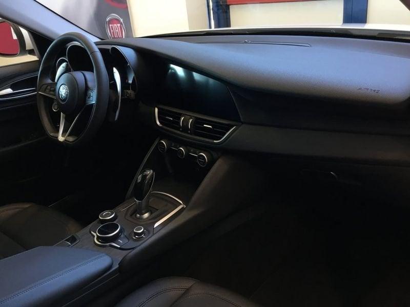 Alfa Romeo Giulia Giulia 2.2 Turbodiesel 160 CV AT8 Super MY19