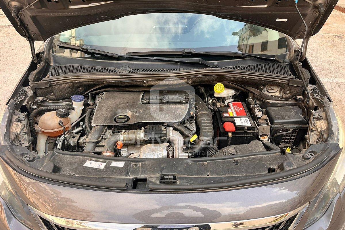 PEUGEOT 2008 1° serie BlueHDi 100 Allure