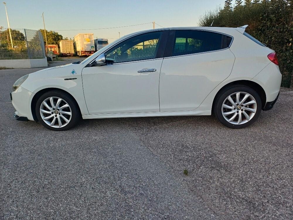 Alfa Romeo Giulietta 2.0 JTDm-2 170 CV Distinctive