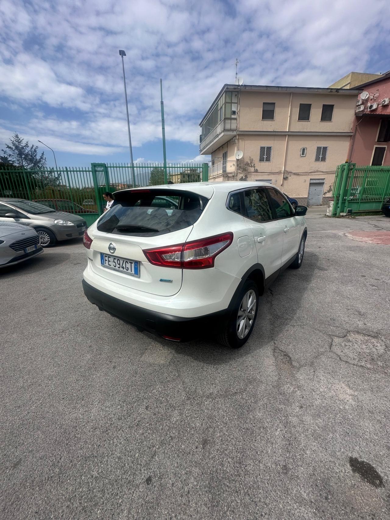Nissan Qashqai 1.5 dCi Visia